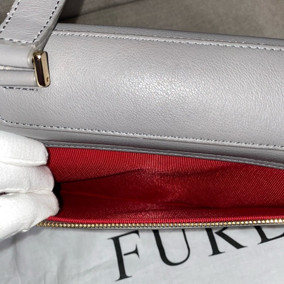 Pre loved grey leather Furla handbag - Picture 5 of 16